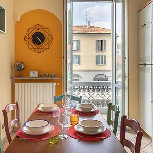 Joyful Naviglio Fortunato Apartment